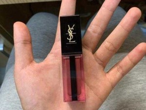 Ysl 千人千色 Ae86v10 引领时尚潮流的独特魅力展现